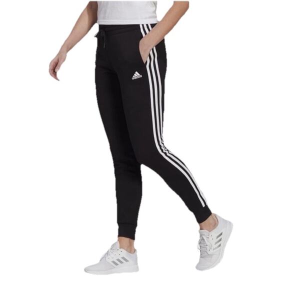 Adidas Women’s Slim Fit Full Length Tapered Leg Track Pants Size Small Black - Picture 2 of 9